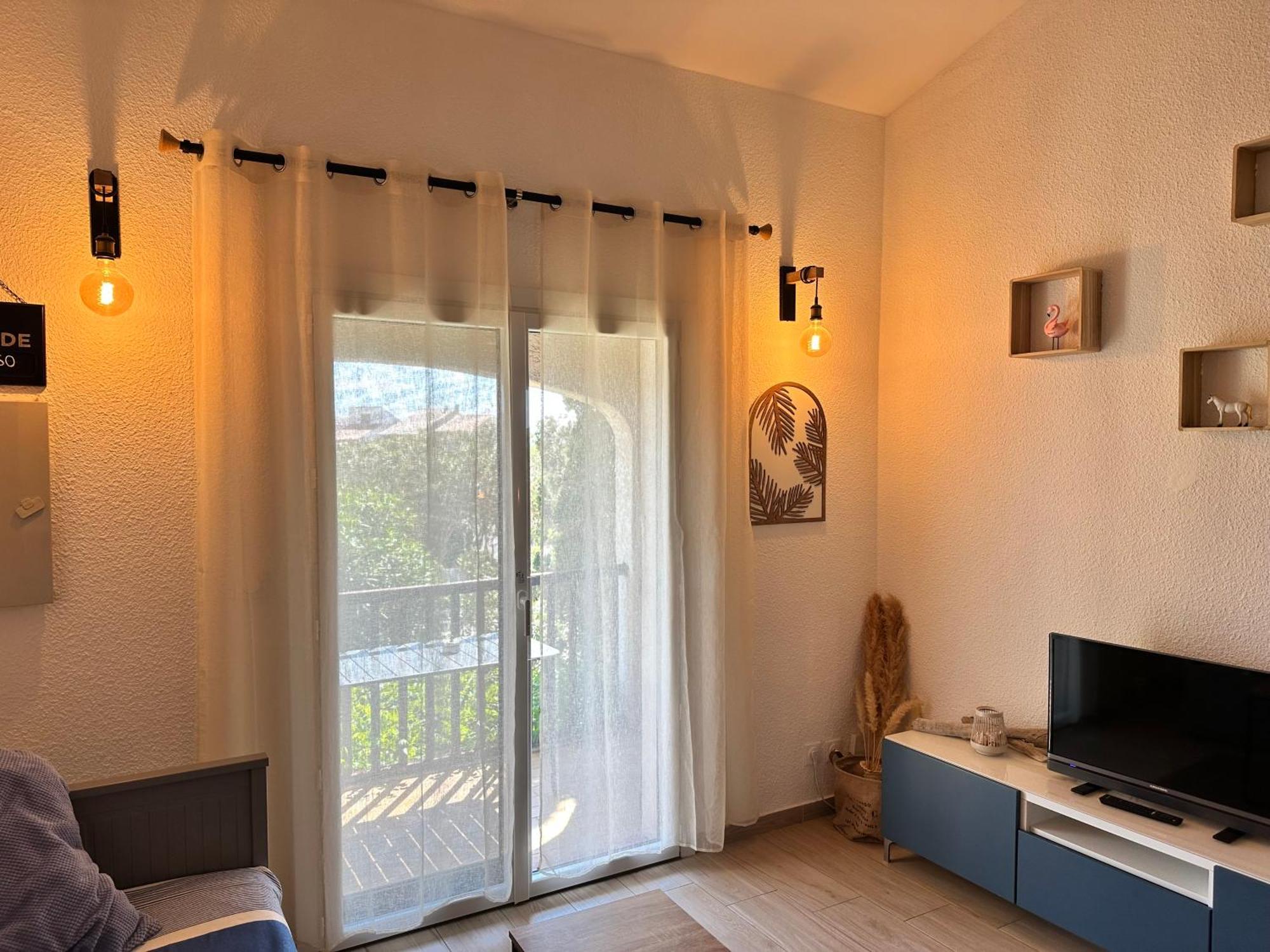 Appartement Duplex 4Pers Climatise - Locations Vld Camargue Saintes-Maries-de-la-Mer Exterior photo