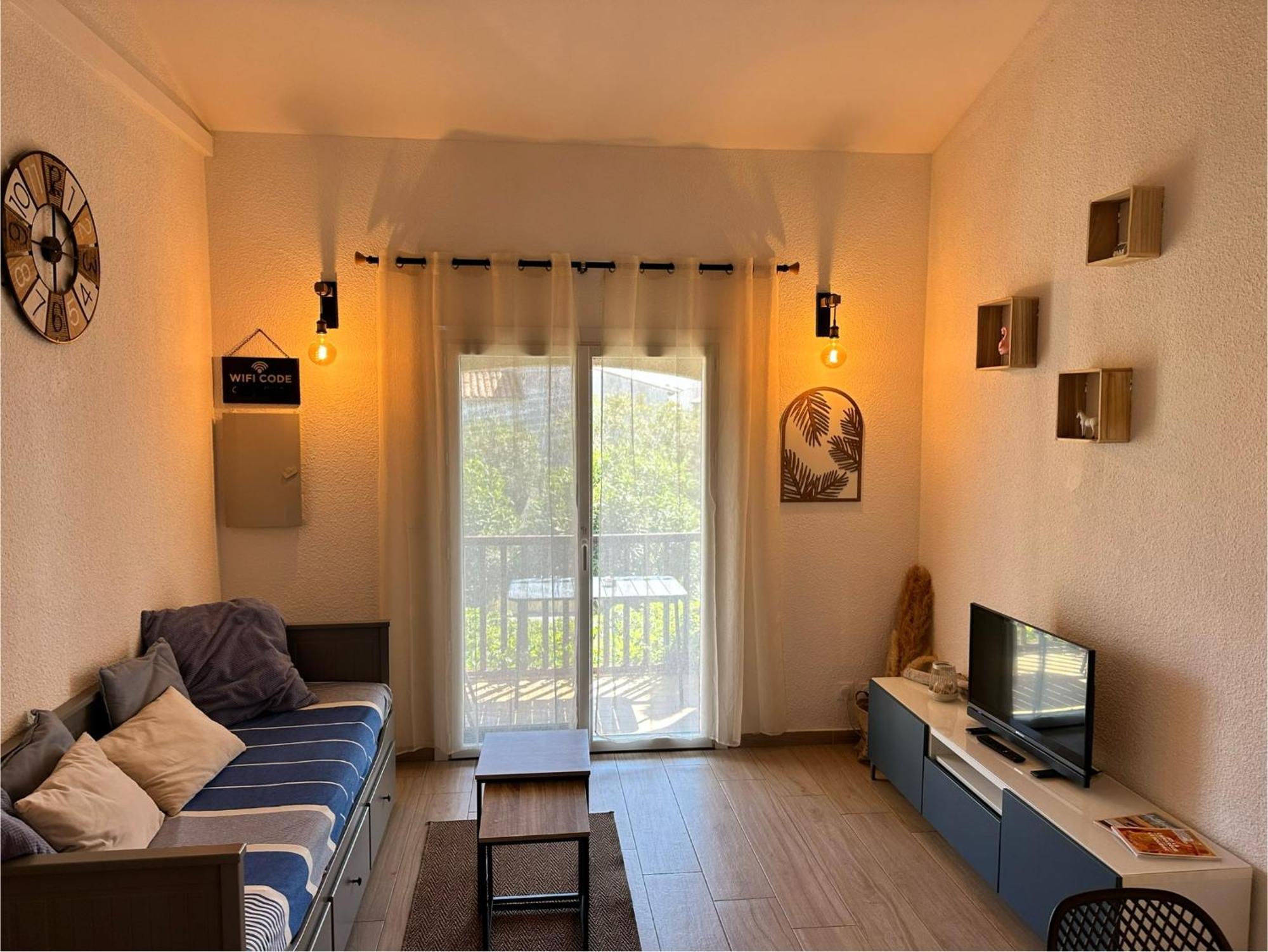 Appartement Duplex 4Pers Climatise - Locations Vld Camargue Saintes-Maries-de-la-Mer Exterior photo